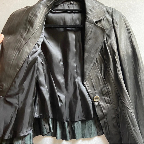 Classic Black sheepskin button leather jacket Sz S/M 17"PTP - Picture 3 of 10